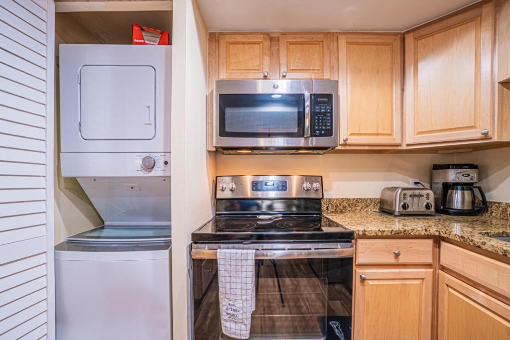 1686 Bluff Villas Renovated Sleeps 8 Walk To Salty Dog Sea Pines 힐튼 헤드 아일랜드 외부 사진